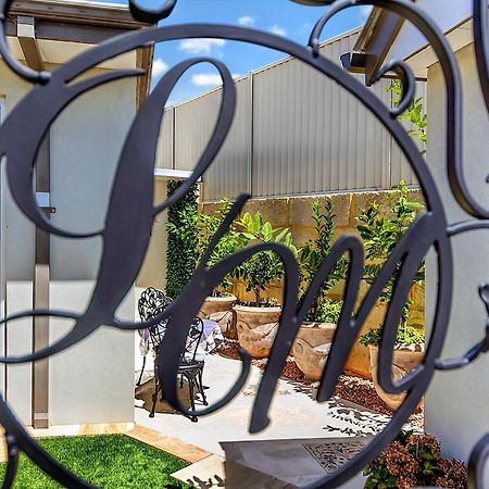مبيت وإفطار Alkimos Lavender Manor Bnb المظهر الخارجي الصورة