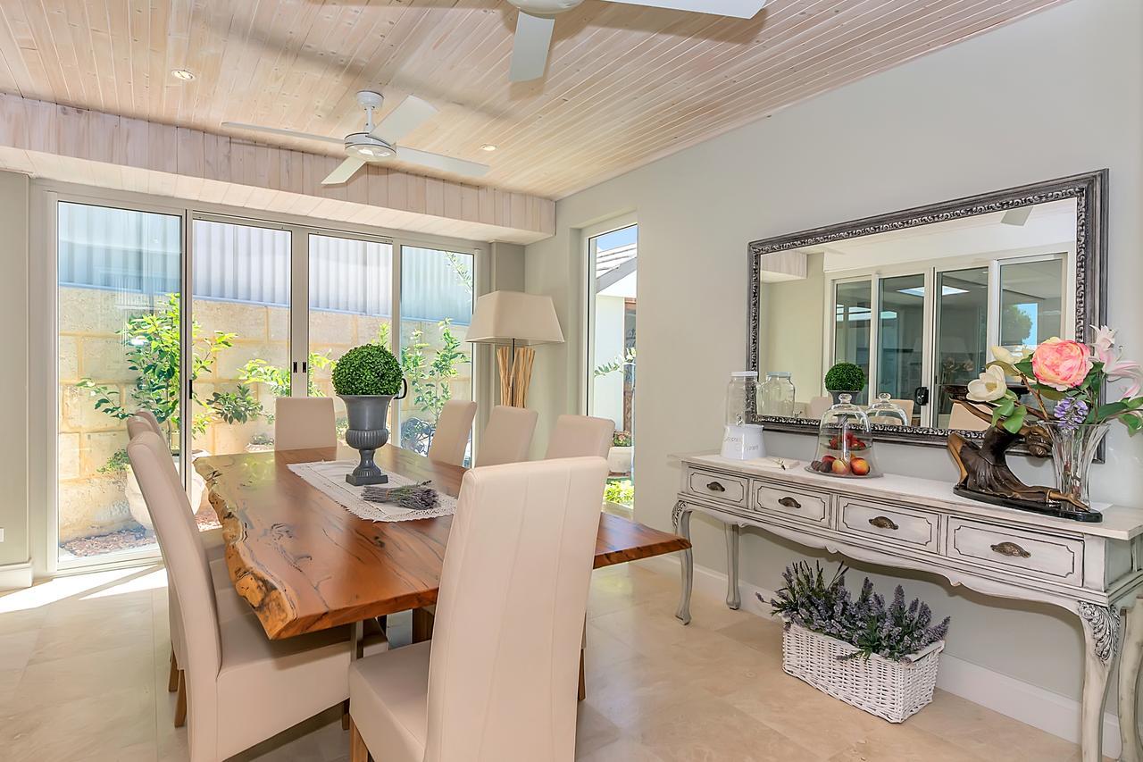 مبيت وإفطار Alkimos Lavender Manor Bnb المظهر الخارجي الصورة