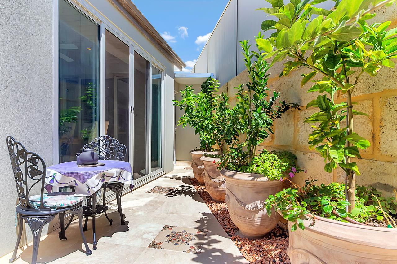 مبيت وإفطار Alkimos Lavender Manor Bnb المظهر الخارجي الصورة