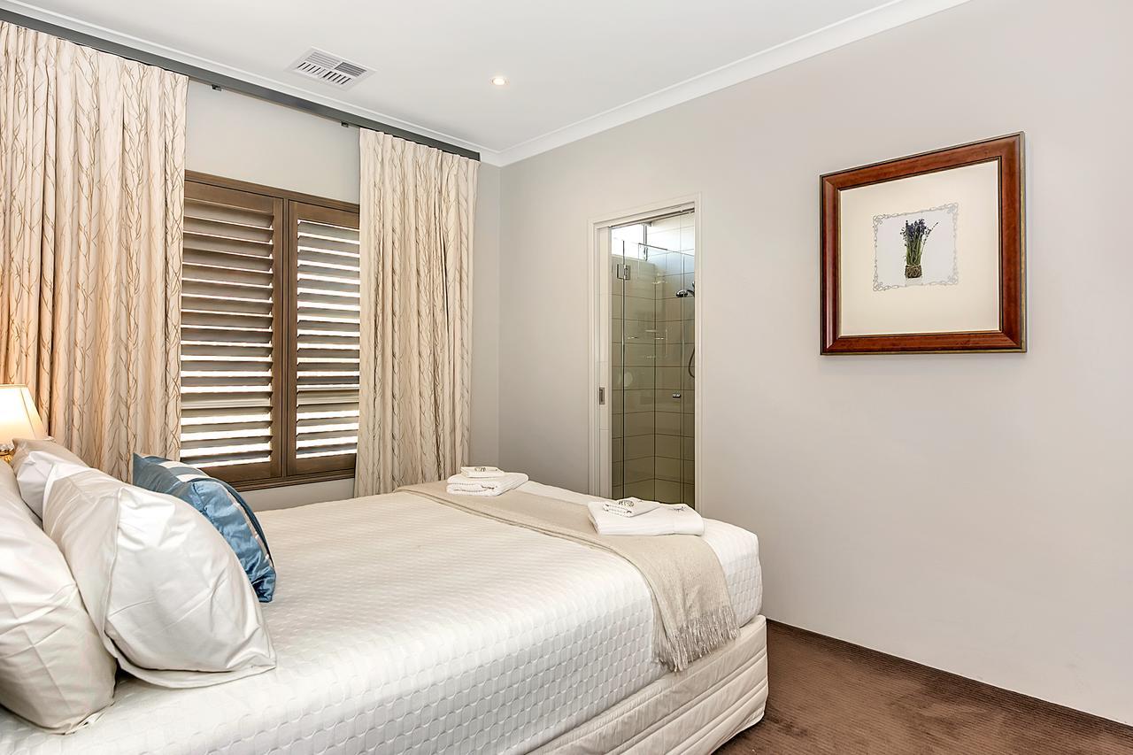 مبيت وإفطار Alkimos Lavender Manor Bnb المظهر الخارجي الصورة